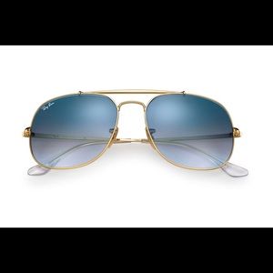 Rare, Ray-Ban “the General” Aviator